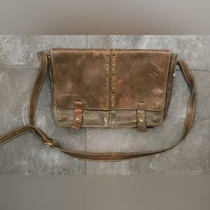 PATRICIA NASH ‘Armeno’ Large Crossbody Messenger Bag Distressed Brown Leather.